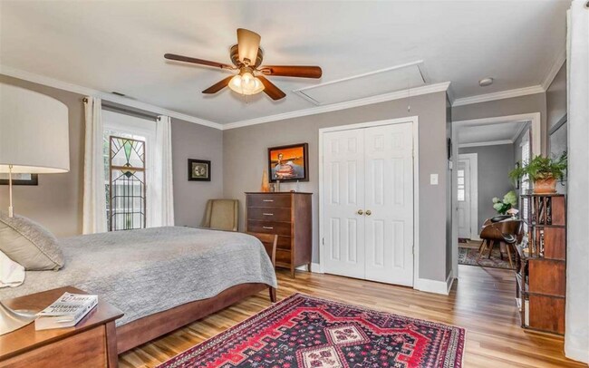 Building Photo - 605 48th St S