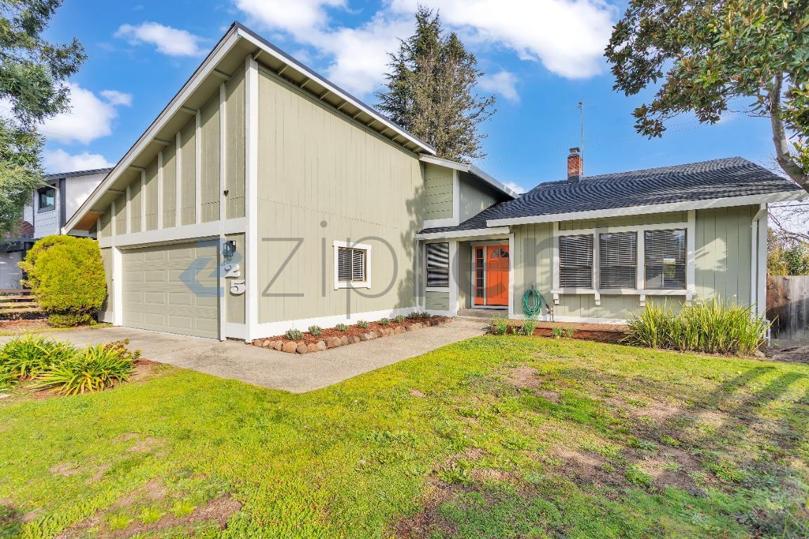 Building Photo - 25 Leslie Ct