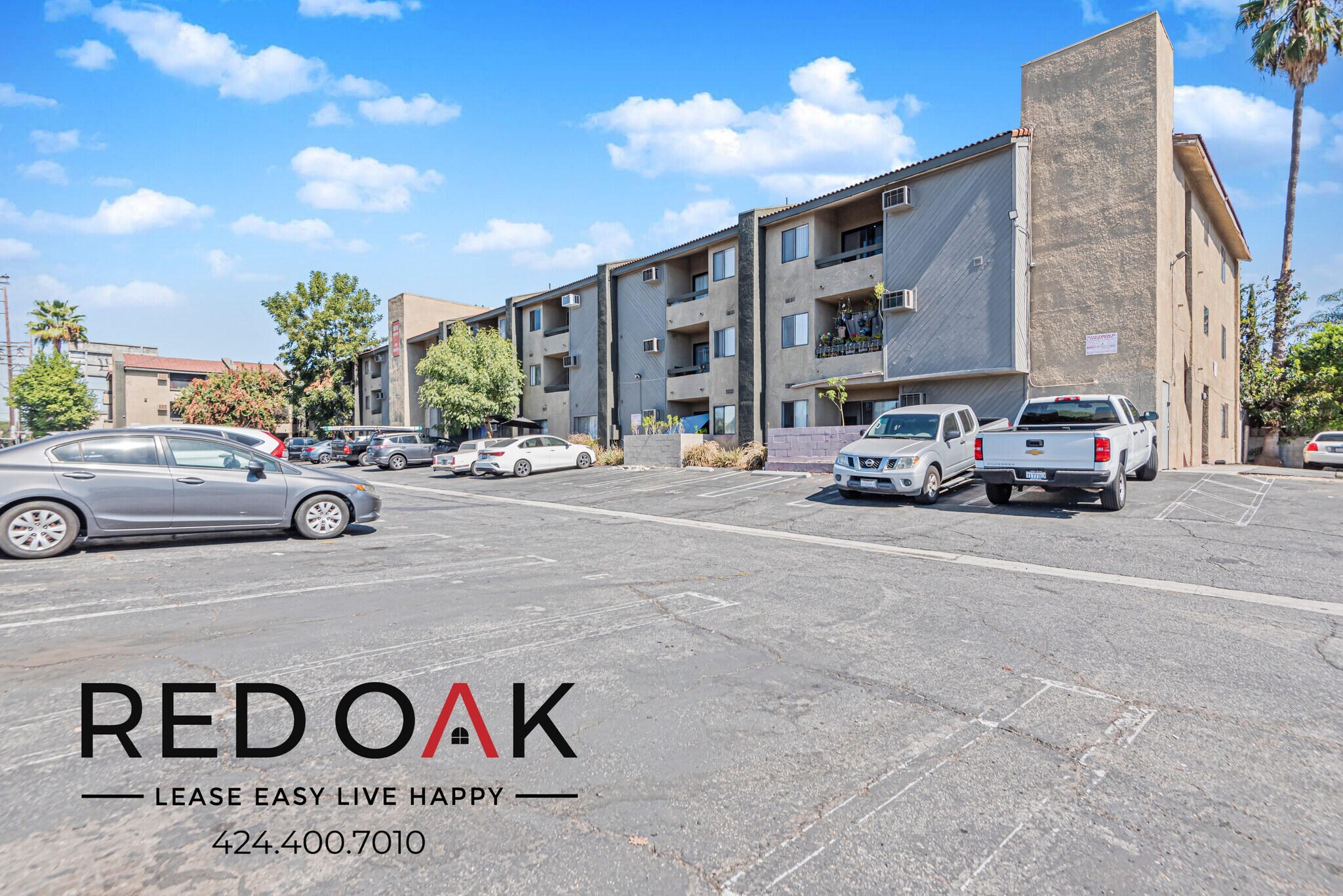 Building Photo - 8614 Woodley Ave