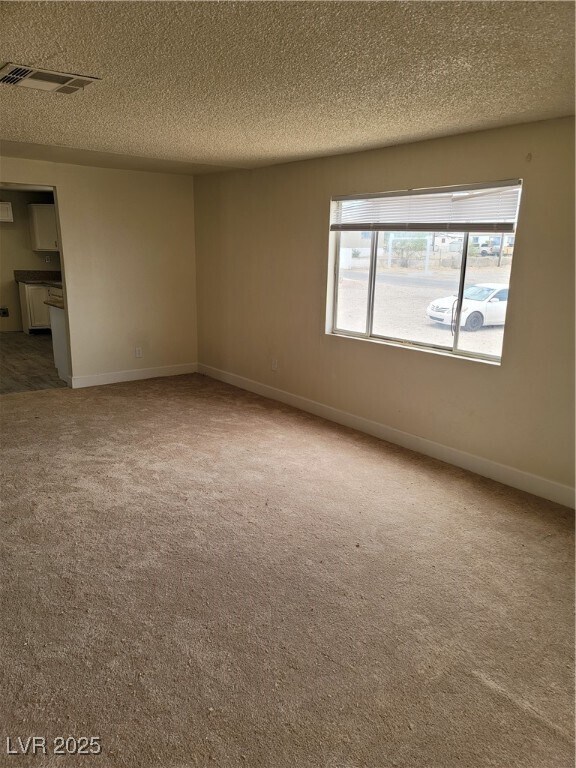 Building Photo - 664 Sky Rd