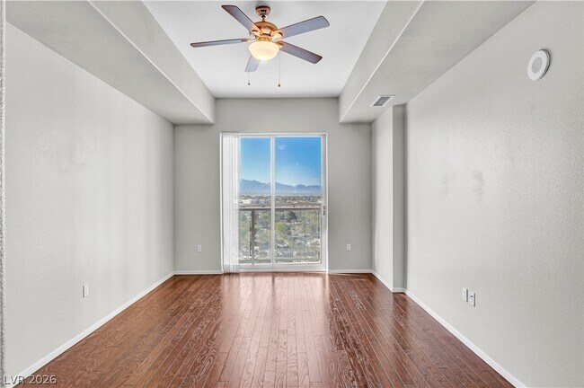 Building Photo - 8255 S Las Vegas Blvd