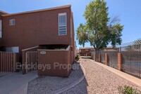 Building Photo - 2653 E Silk Oak Dr