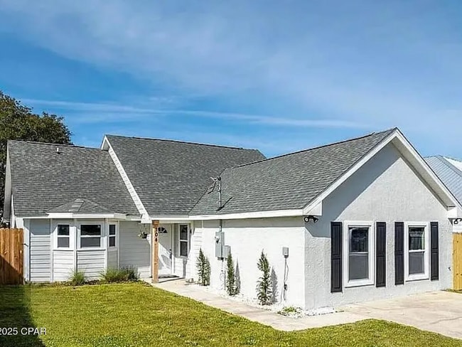 Building Photo - 104 Oleander Cir