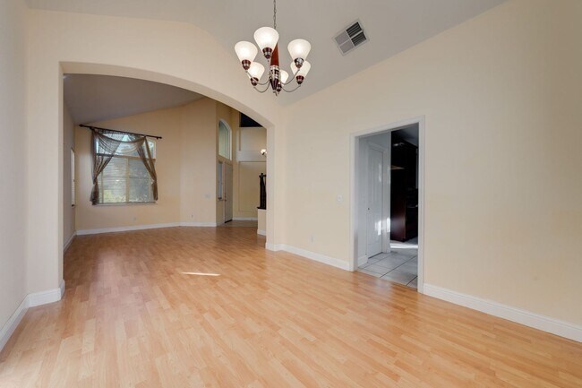 Building Photo - 9538 Fox Wind Ct