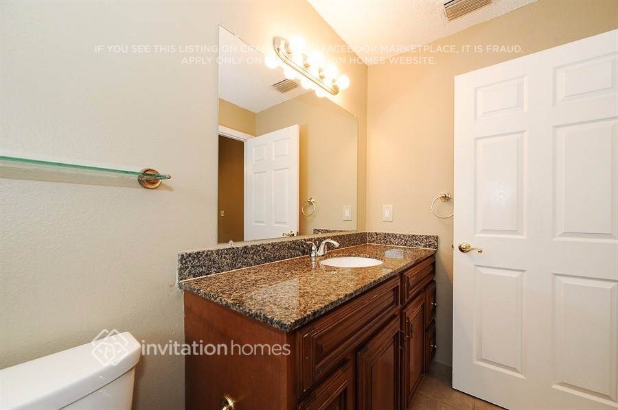 Building Photo - 1840 Candlestick Ct