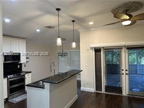 Building Photo - 4927 Lombard Pass Dr