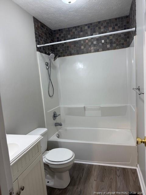 Building Photo - 2222 Skyview Dr