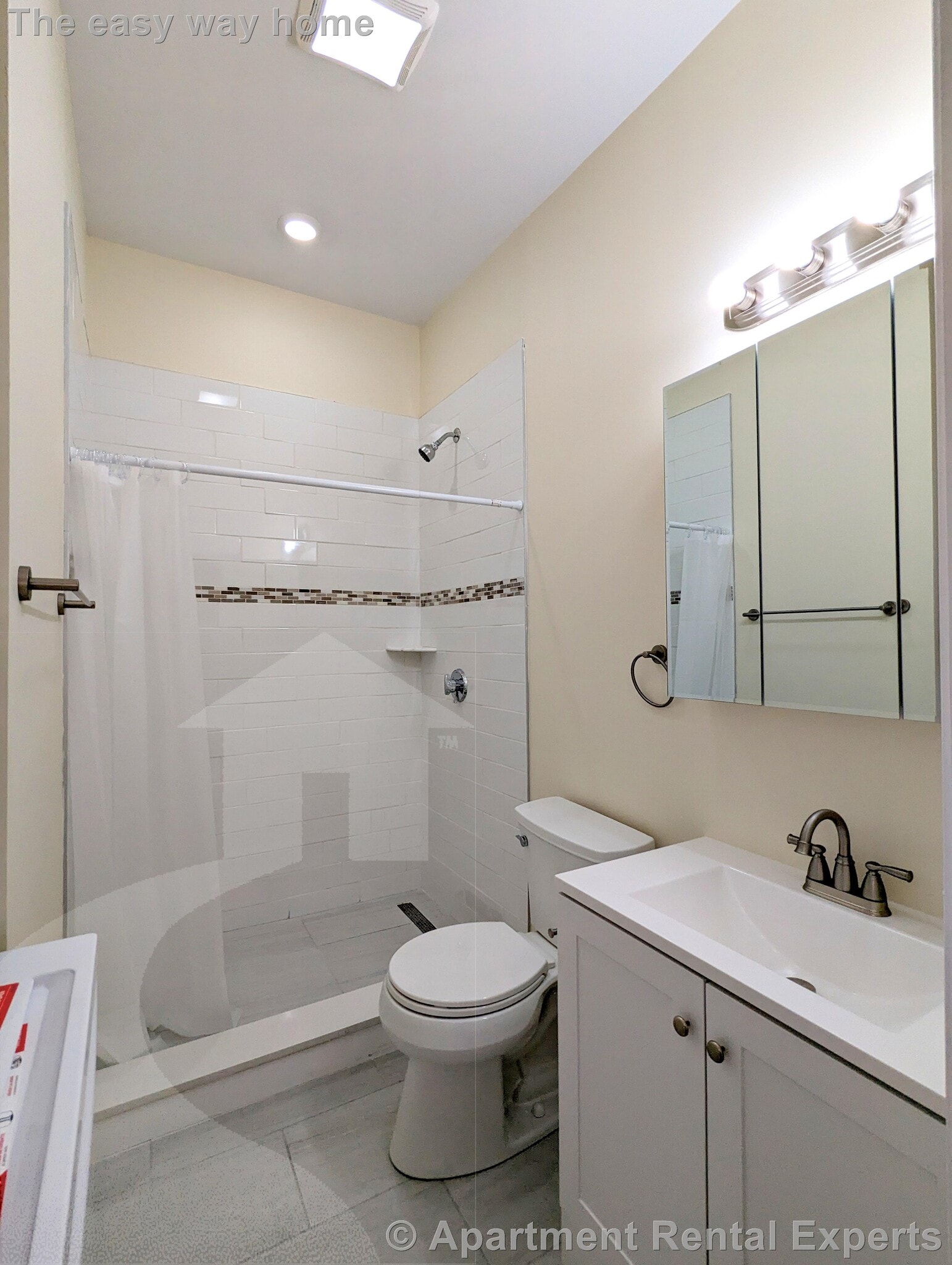 Building Photo - 2 Sacramento Pl