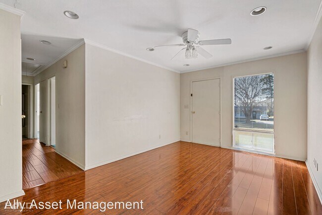 Building Photo - 3 br, 1 bath House - 2838 Smithfield Road