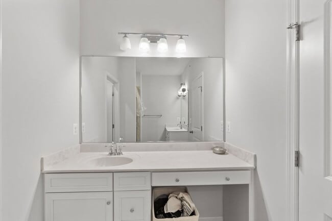 Building Photo - 8121 Wistar Creek Dr