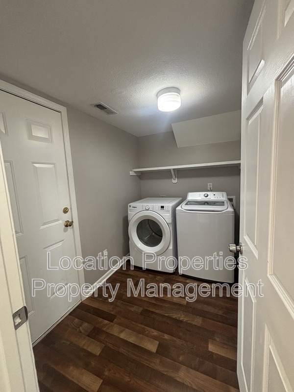 Building Photo - 2709 Harrison Pl