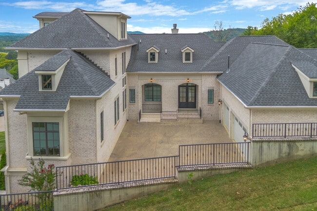 Building Photo - 5014 Mountview Pl