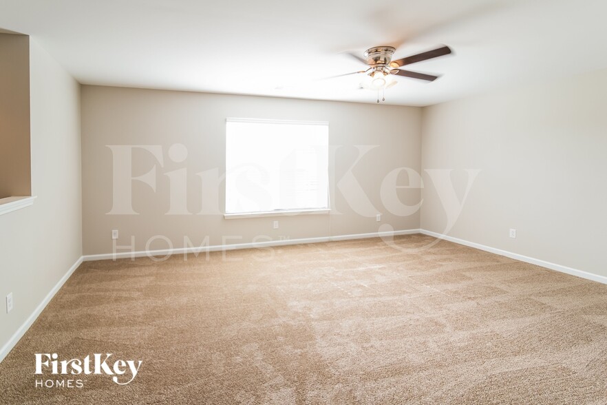 Building Photo - 7762 High Maple Cir