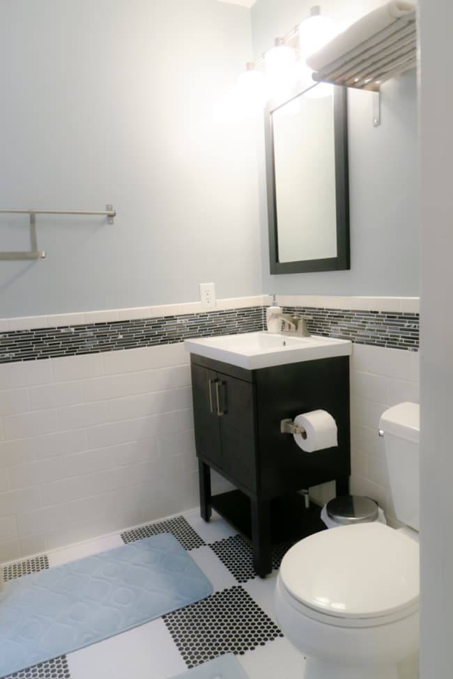 Building Photo - 2 Bedroom Condo at Garden Court!