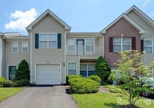 Building Photo - 102 Berkshire Dr