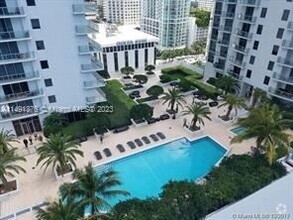 Building Photo - 2 br, 2 bath Condo - The Bond