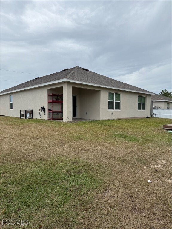 Building Photo - 3833 NE 17th Ave