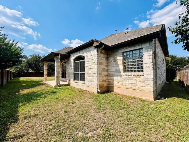 Building Photo - 2501 Farleigh Ln