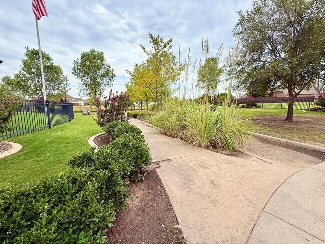 Building Photo - 4321 Carrington Ct