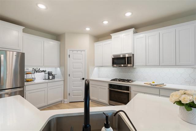 Building Photo - 2612 Henley Wy