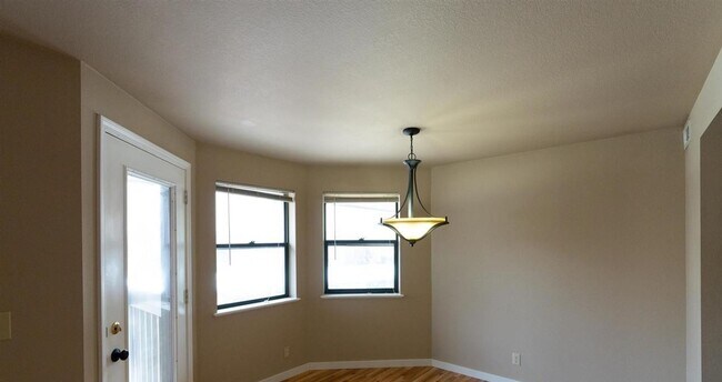 Building Photo - 3769 S Gekeler Ln