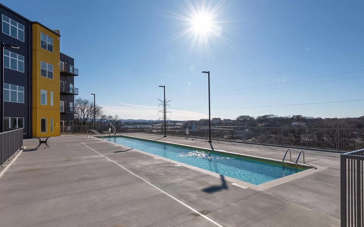 Swimming Pool - 400 Herron Dr