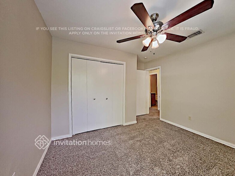 Building Photo - 506 Plainview Dr