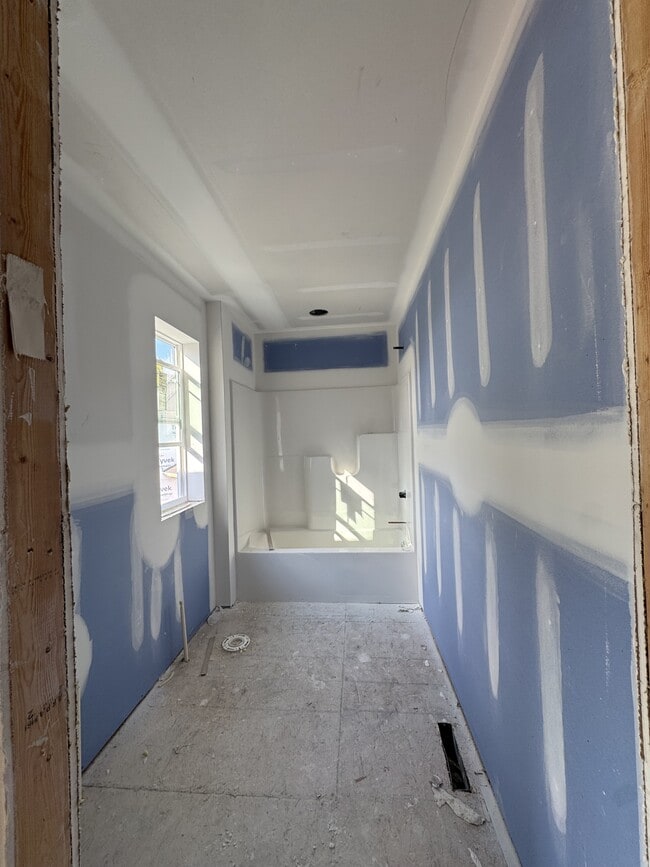 Building Photo - 330 Cattail Ct