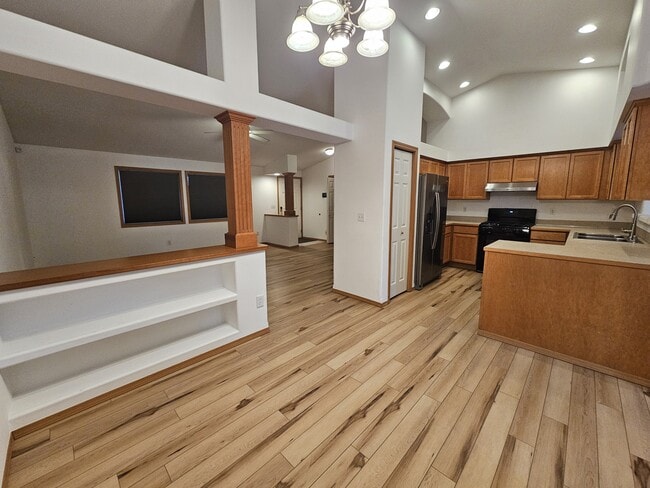 Building Photo - 508 Stickney Mountain Pl