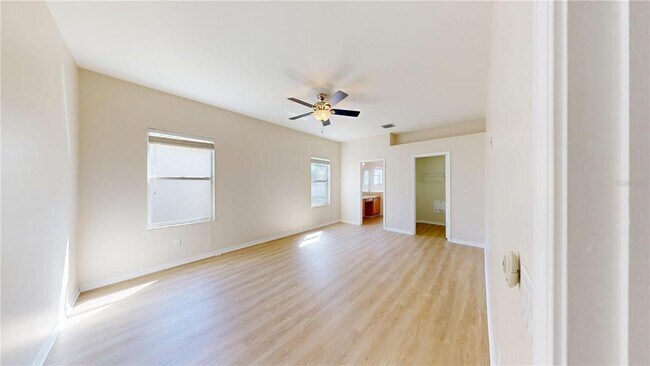 Building Photo - 1853 Atlantic Dr