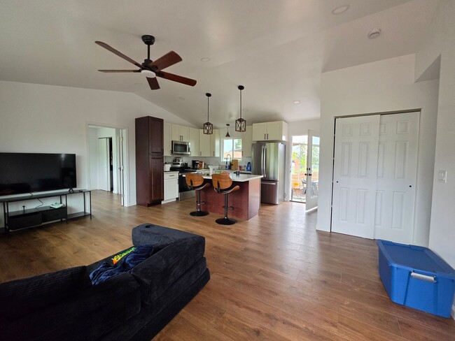 Building Photo - Newly Built 3 Bedroom / 2 Bath Home for Rent in Ainaloa Subdivision
