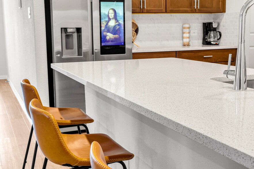 Kitchen - 2104 Bellatrix Dr