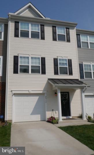 Building Photo - 2517 Drake Ln