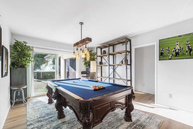 POOL PARLOR - 10824 Alta View Dr