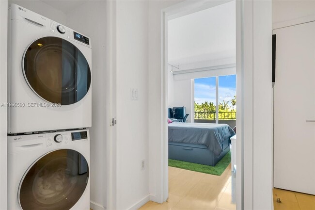 Building Photo - 151 Crandon Blvd