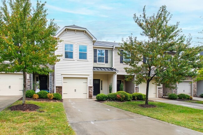 Building Photo - Charming 3BR Townhome in Brightleaf at the...