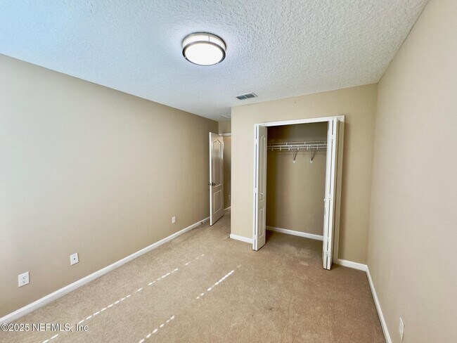 Building Photo - 3705 Old Hickory Ln