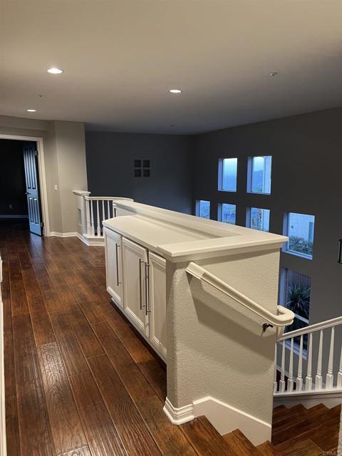 Building Photo - 1969 Woodland Heights Glen