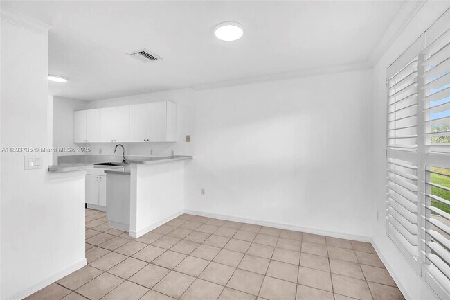 Building Photo - 2279 NW 170th Ave