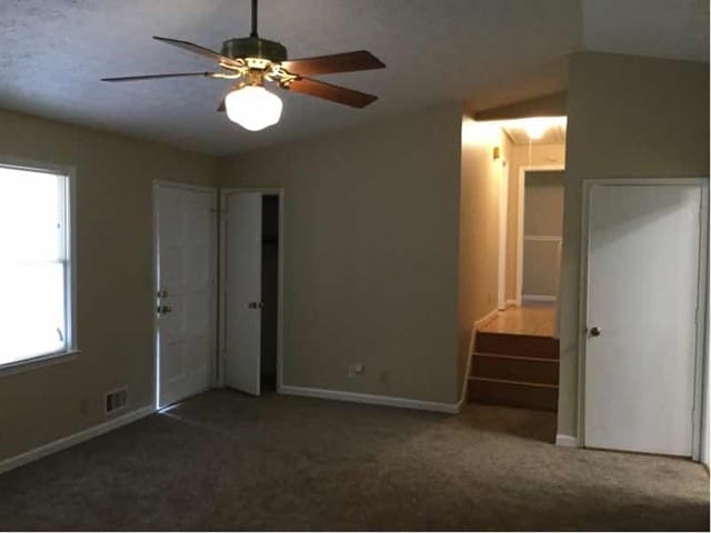 Building Photo - 3664 Stonewall Dr NW