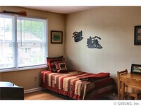 Building Photo - 1174 Cunningham Dr