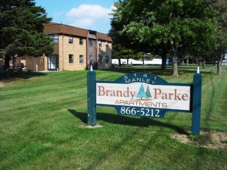 Brandy Parke Apartments - 3141 Manley Rd