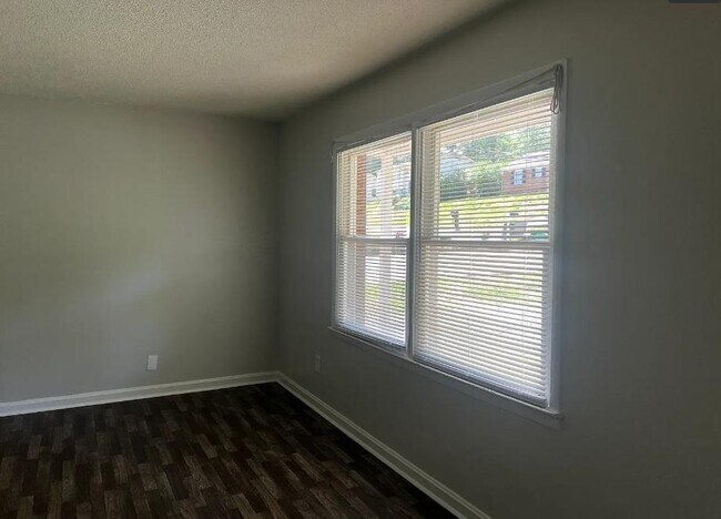 Building Photo - 430 Westham Ridge Rd