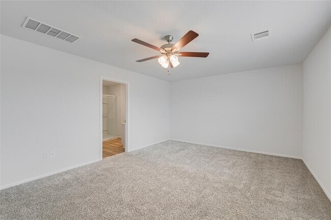 Building Photo - 133 Everglades Dr