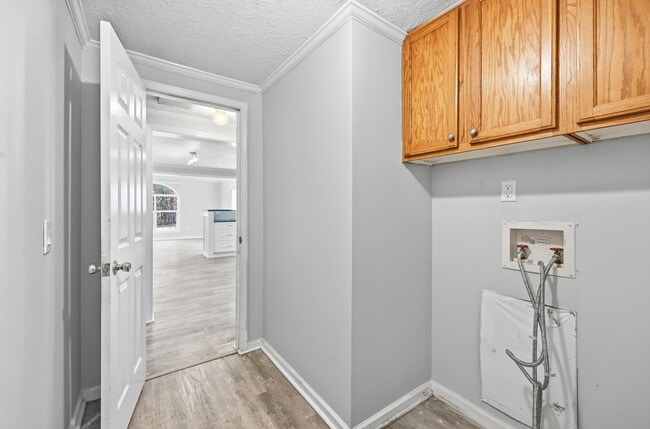 Building Photo - 3469 Cypress Dr