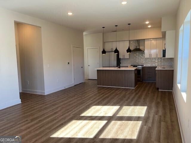 Building Photo - 112 Rogers St NE