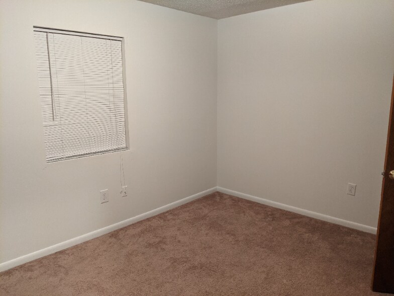 Building Photo - 3309 Bridges St