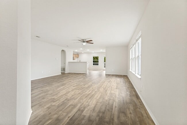 Building Photo - 556 Winbridge Ln