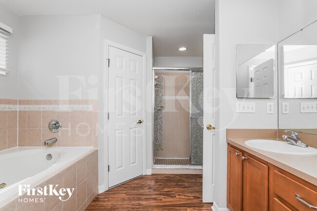 Building Photo - 5340 Song Sparrow Ct