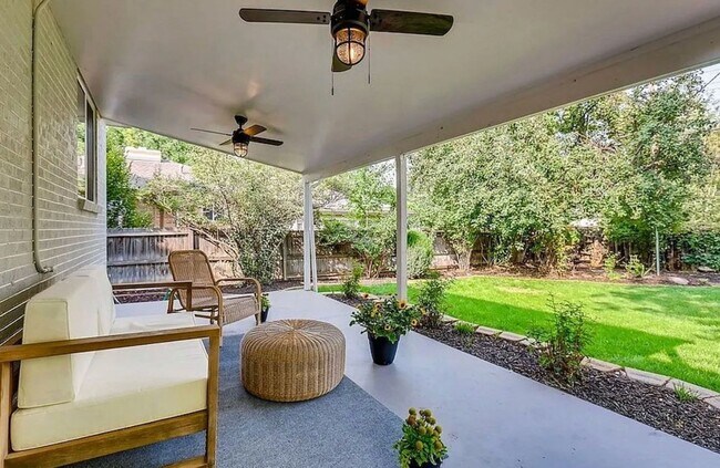 Building Photo - High end Hilltop 3br/2.5 bath with office,...